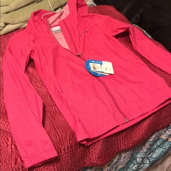 Columbia Jackets & Blazers - I’m selling a Columbia rain jacket